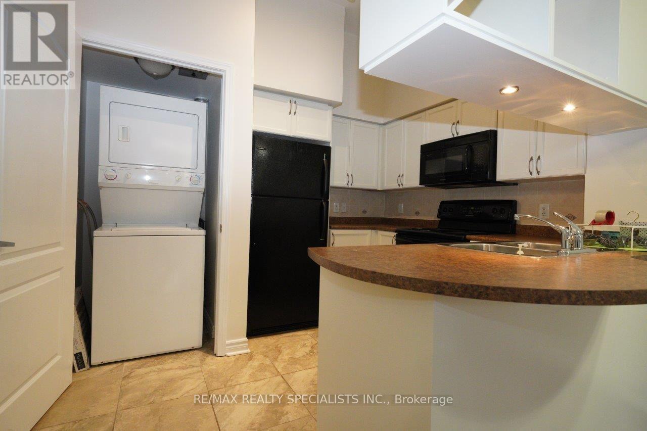 320 - 330 Princess Royal Drive, Mississauga, Ontario  L5B 4P7 - Photo 13 - W13744400