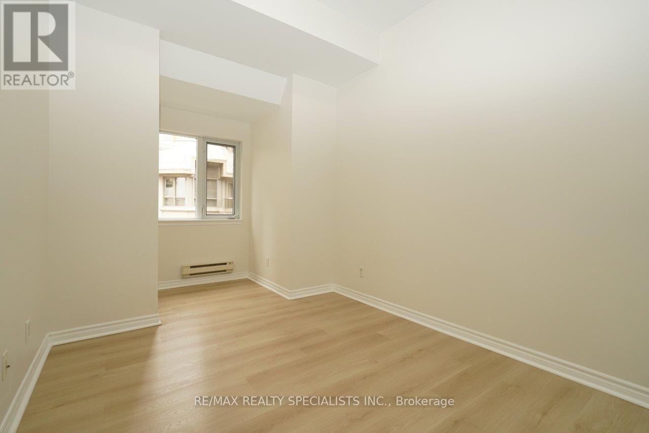 320 - 330 Princess Royal Drive, Mississauga, Ontario  L5B 4P7 - Photo 19 - W13744400