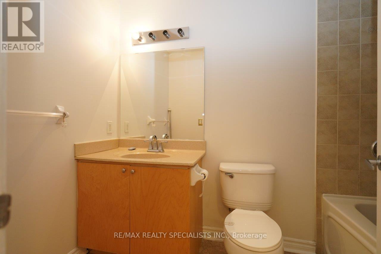 320 - 330 Princess Royal Drive, Mississauga, Ontario  L5B 4P7 - Photo 23 - W13744400