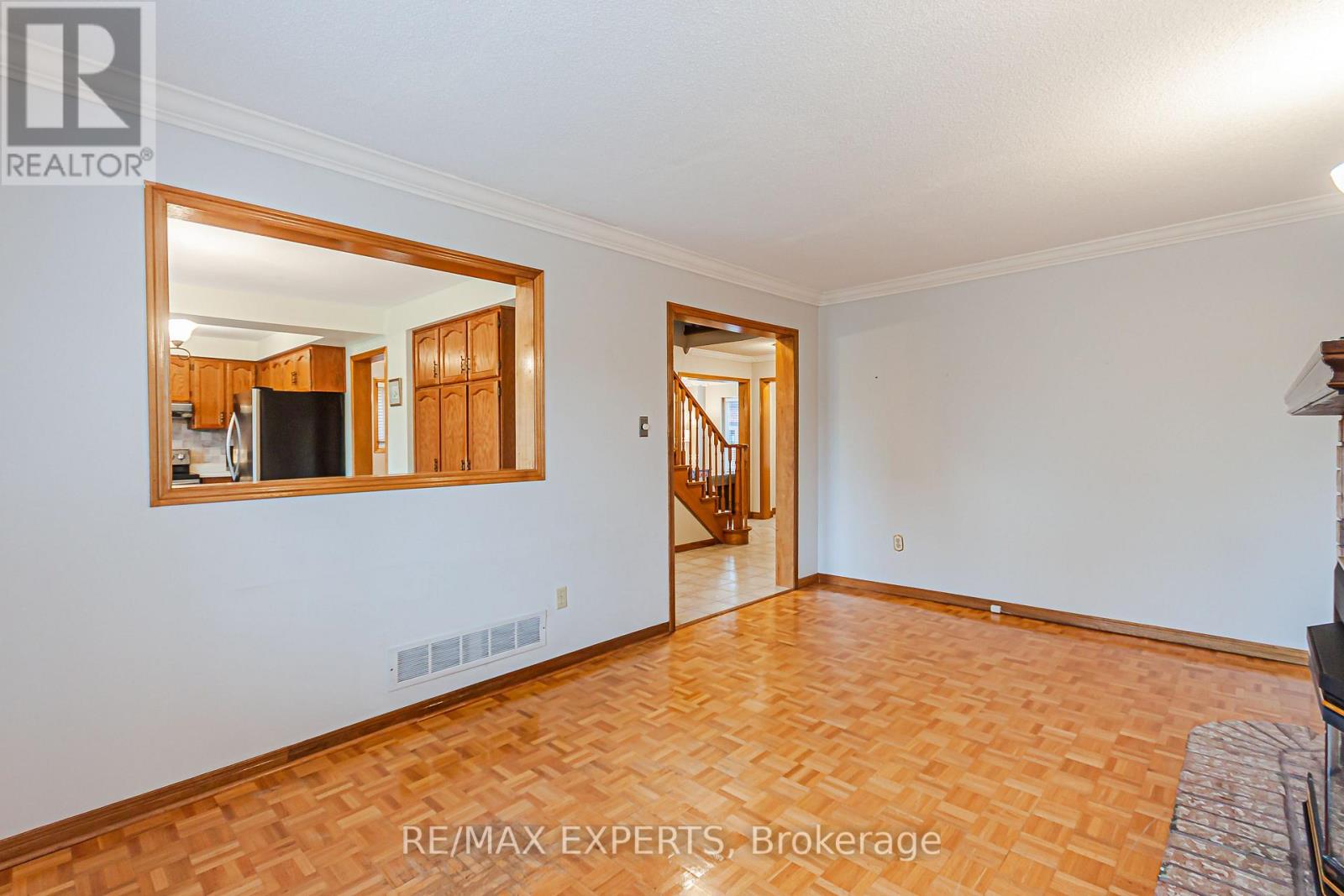 1343 Greenwood Crescent, Oakville, Ontario  L6J 6V4 - Photo 18 - W13744402