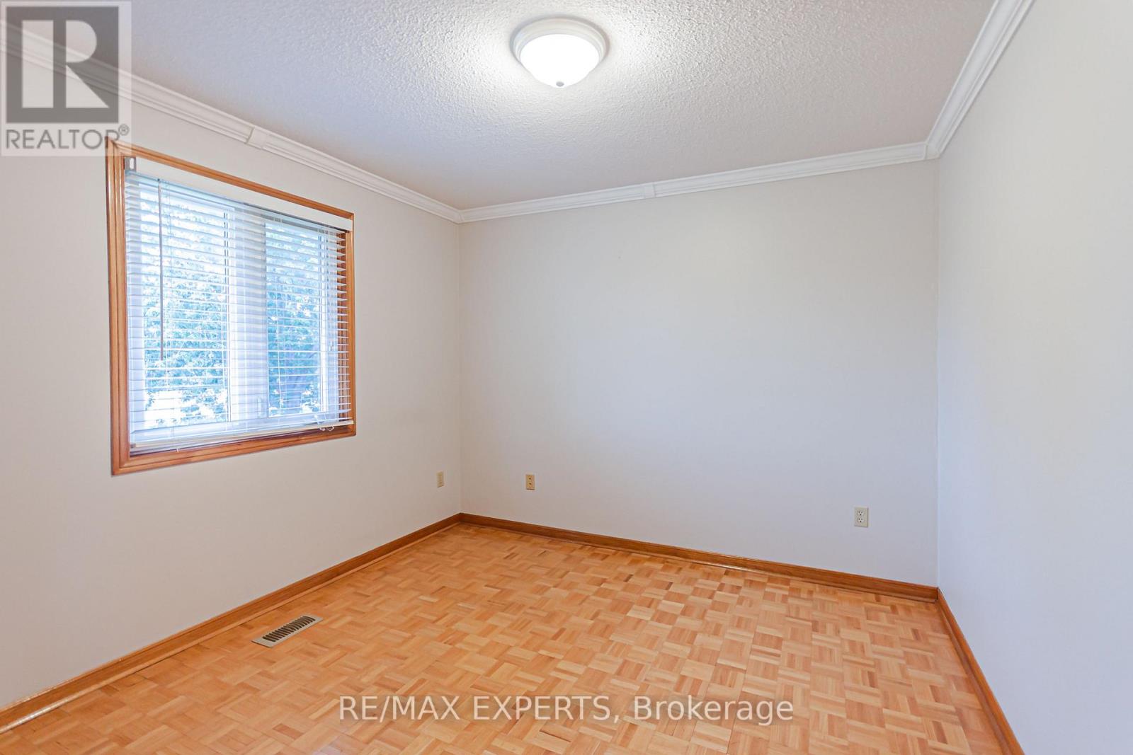 1343 Greenwood Crescent, Oakville, Ontario  L6J 6V4 - Photo 22 - W13744402