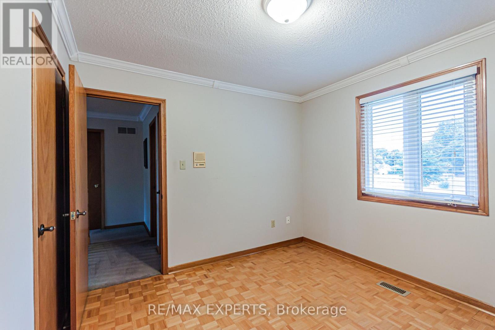 1343 Greenwood Crescent, Oakville, Ontario  L6J 6V4 - Photo 23 - W13744402