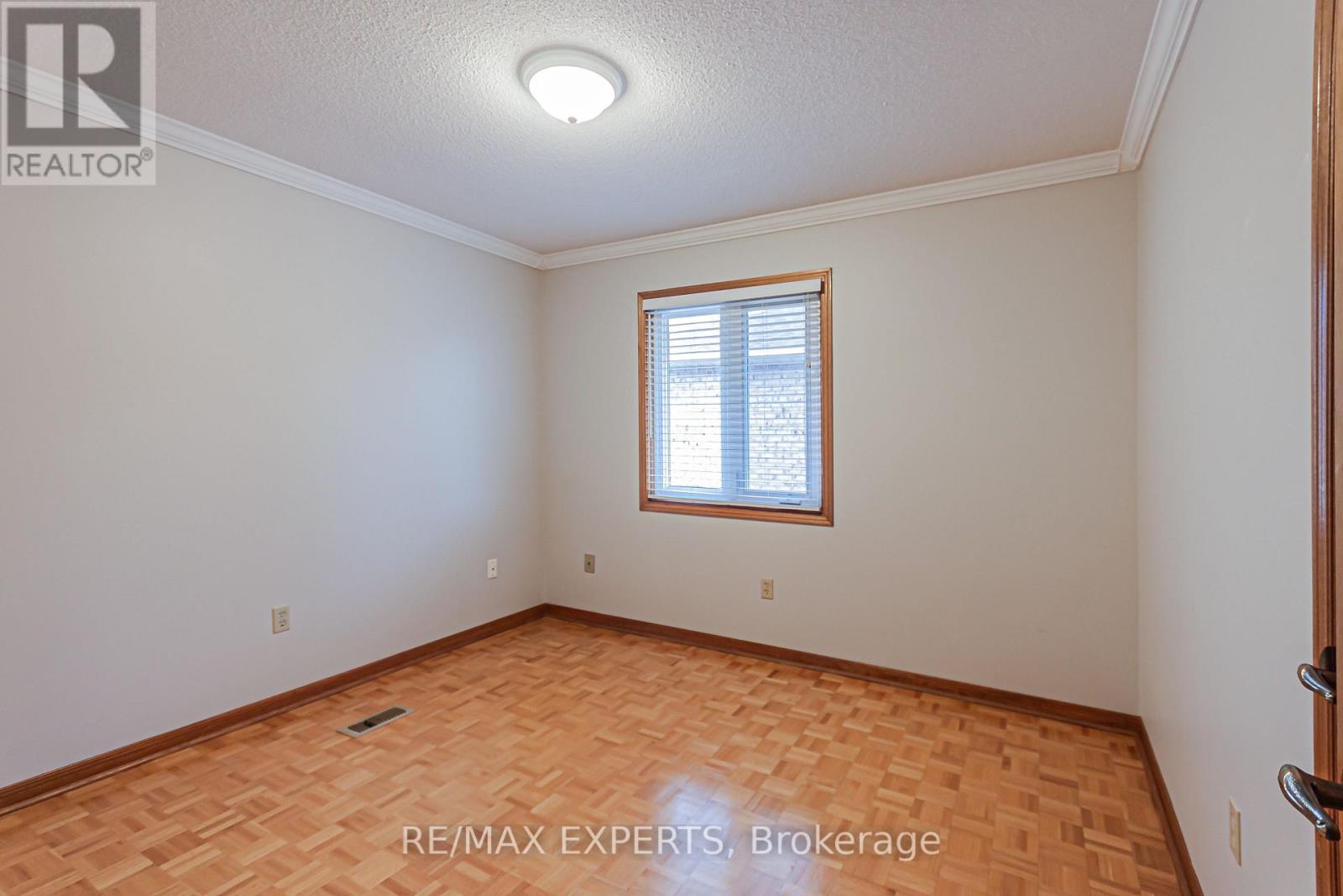 1343 Greenwood Crescent, Oakville, Ontario  L6J 6V4 - Photo 29 - W13744402