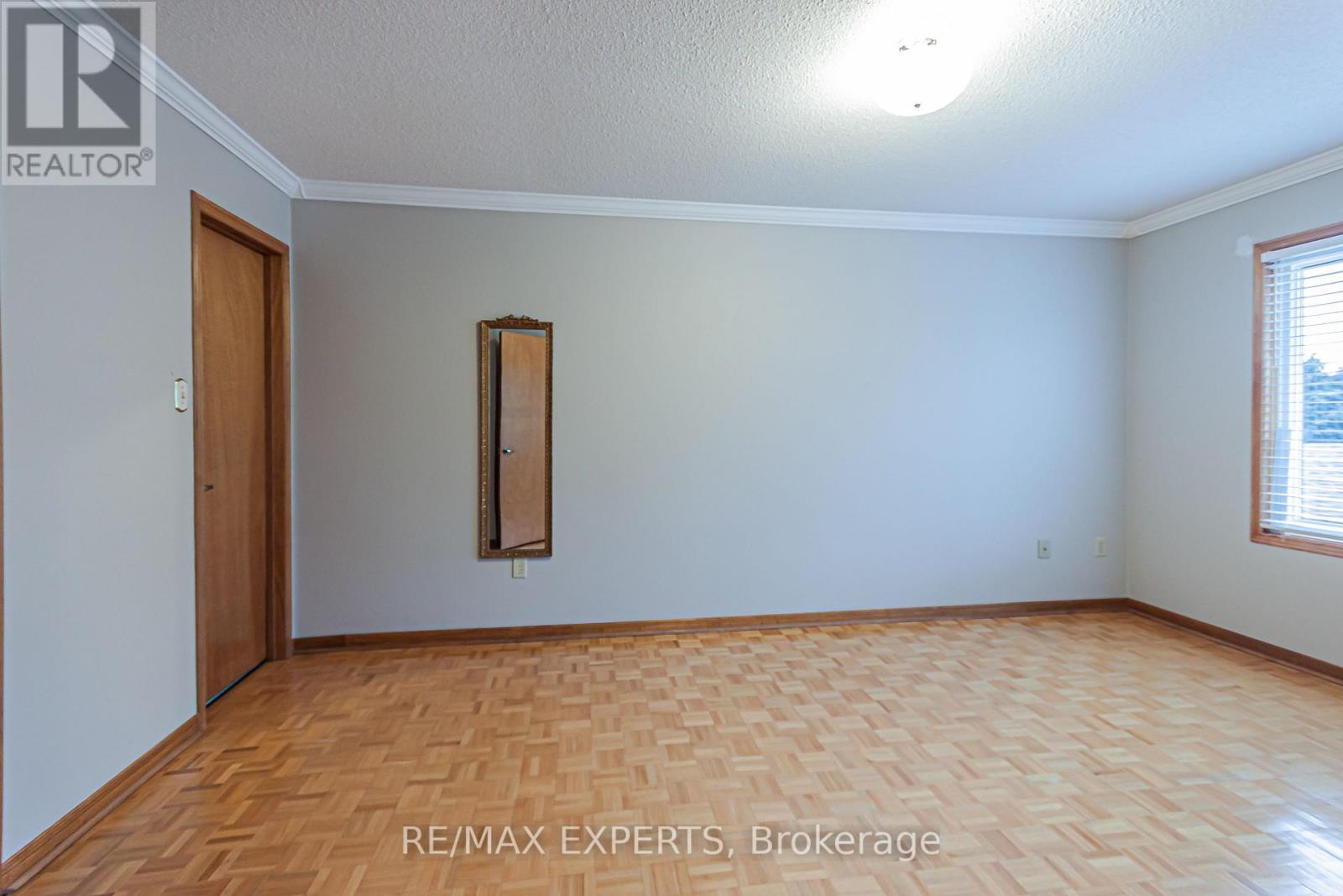 1343 Greenwood Crescent, Oakville, Ontario  L6J 6V4 - Photo 32 - W13744402