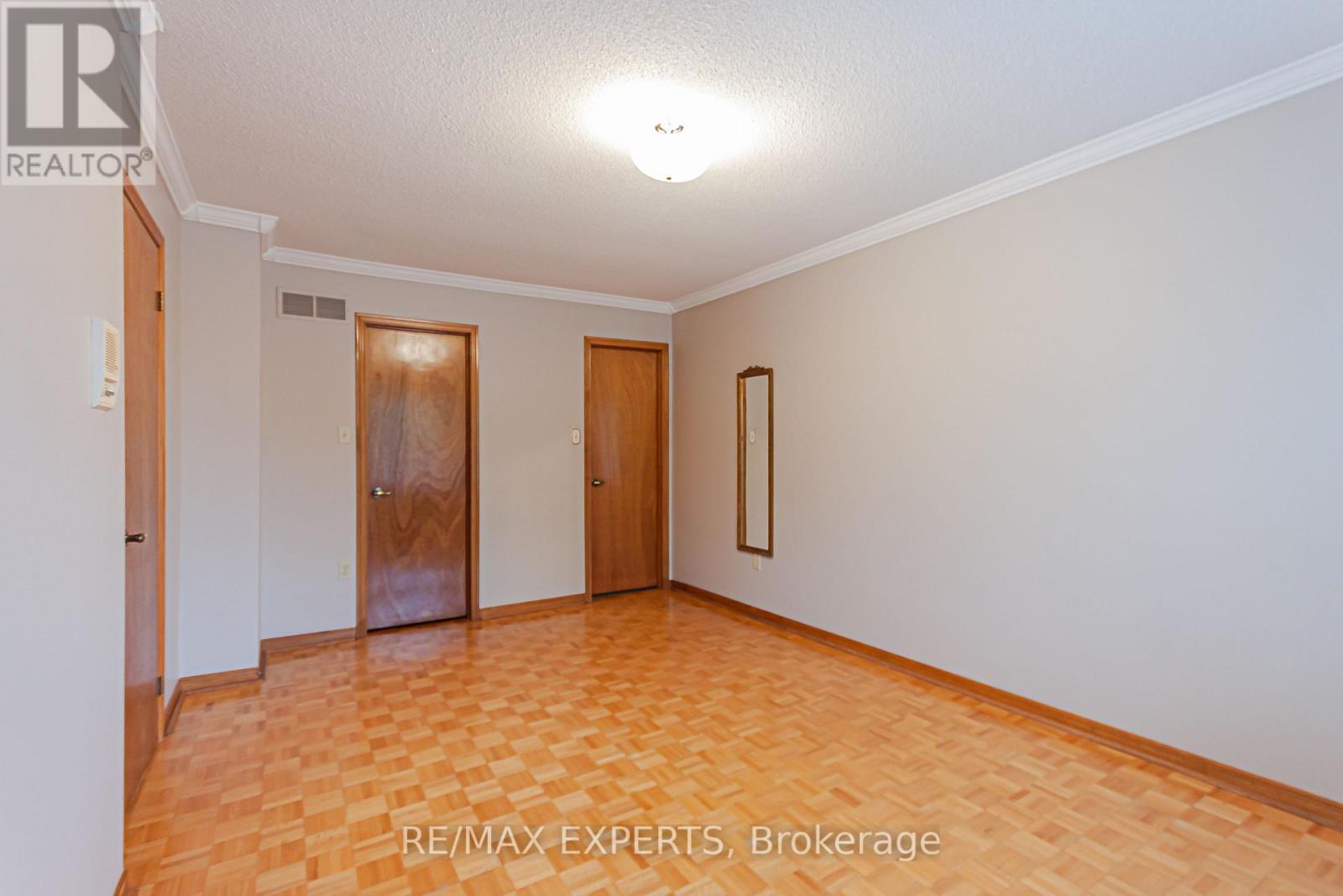 1343 Greenwood Crescent, Oakville, Ontario  L6J 6V4 - Photo 34 - W13744402