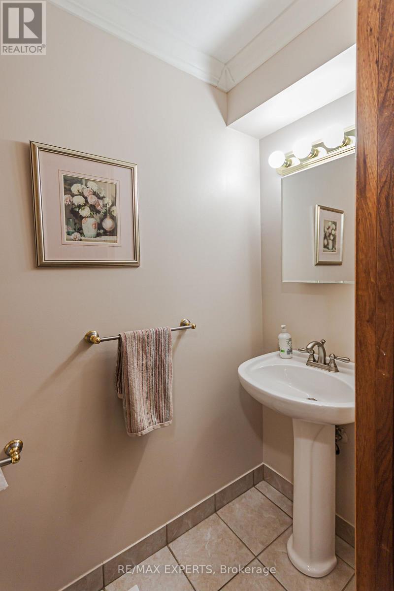1343 Greenwood Crescent, Oakville, Ontario  L6J 6V4 - Photo 37 - W13744402