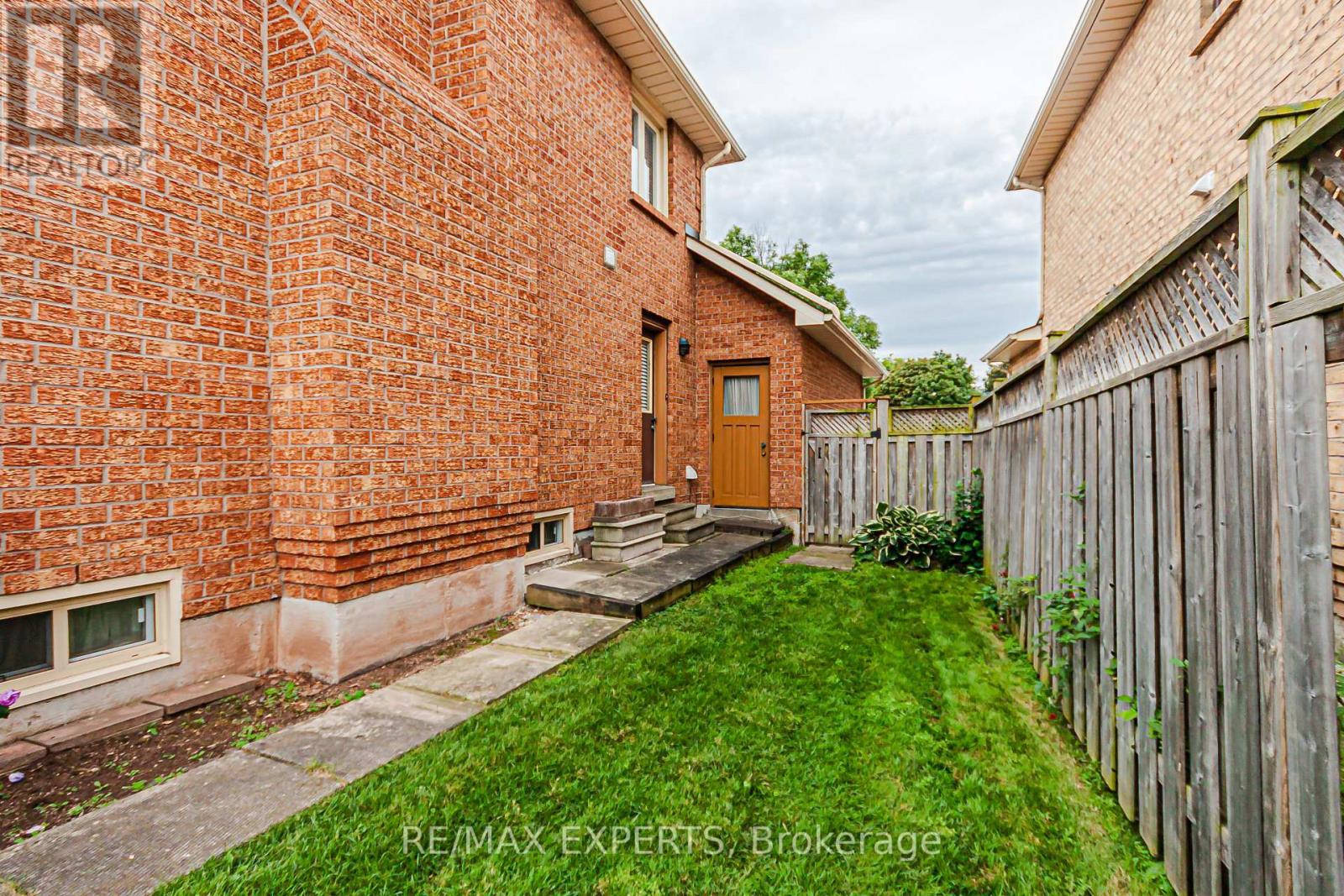 1343 Greenwood Crescent, Oakville, Ontario  L6J 6V4 - Photo 47 - W13744402