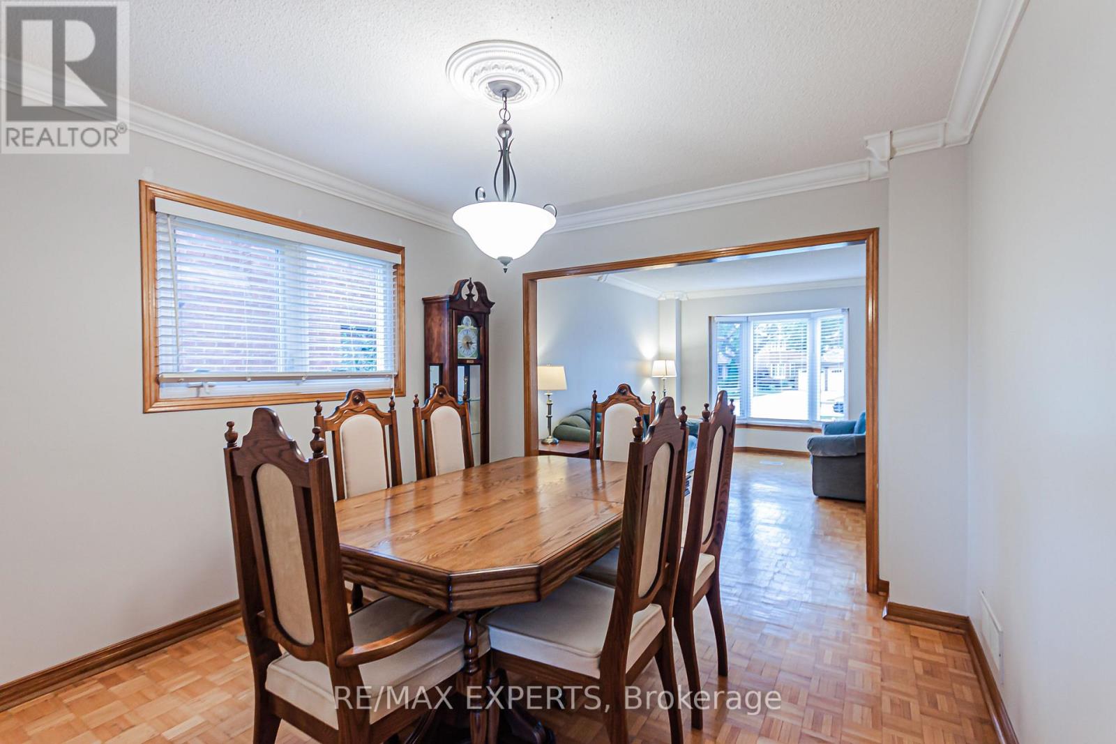 1343 Greenwood Crescent, Oakville, Ontario  L6J 6V4 - Photo 9 - W13744402