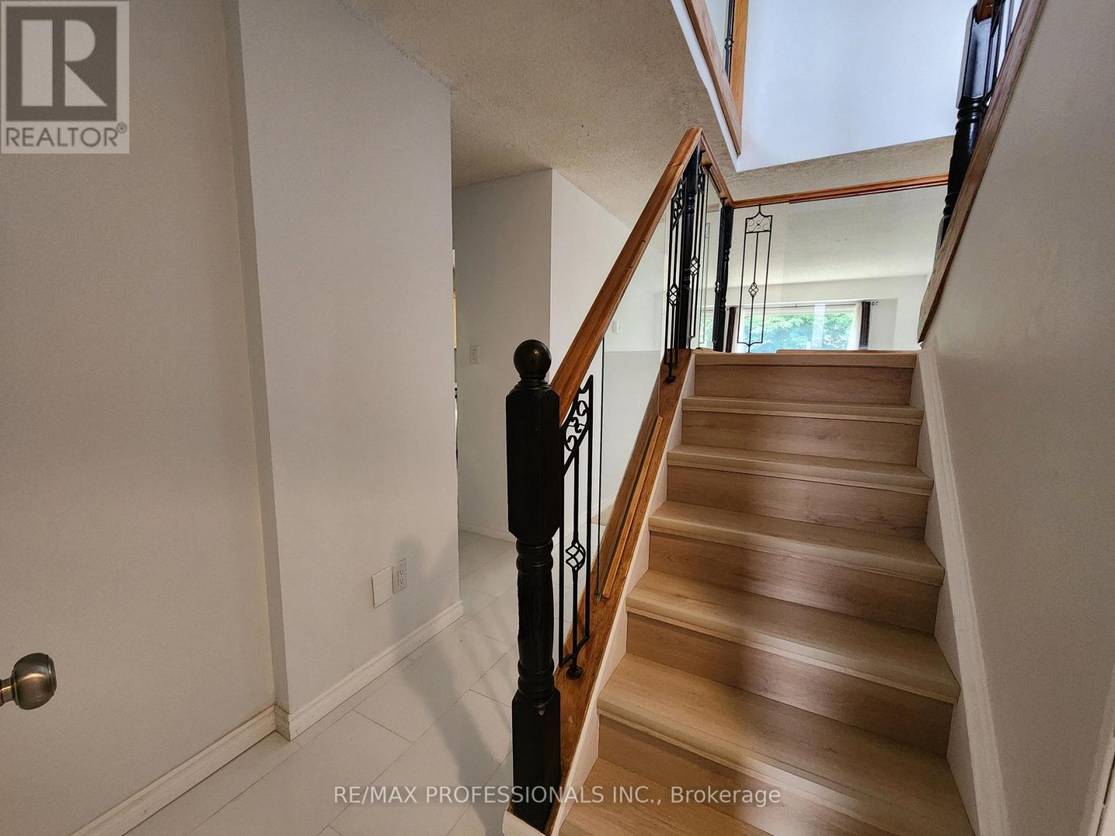 31 Upper - 3079 Fifth Line W, Mississauga, Ontario  L5L 3T1 - Photo 10 - W13744424