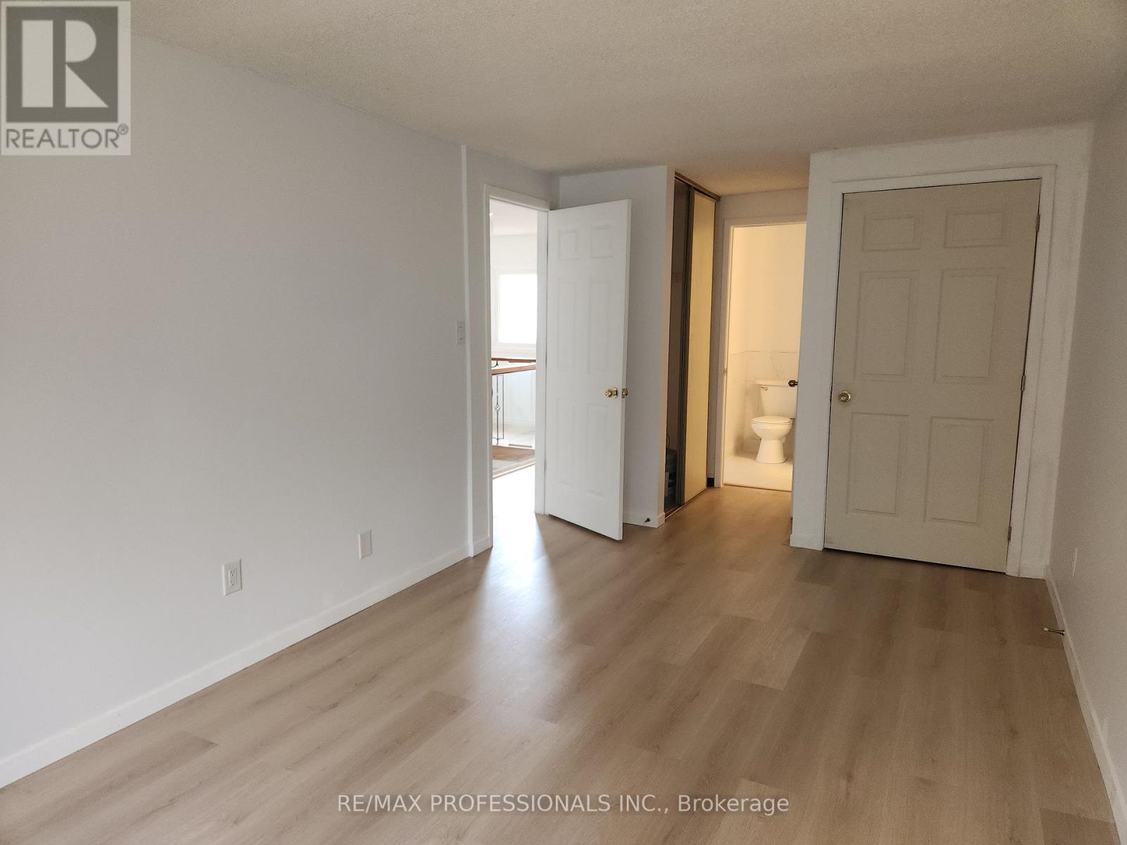 31 Upper - 3079 Fifth Line W, Mississauga, Ontario  L5L 3T1 - Photo 19 - W13744424