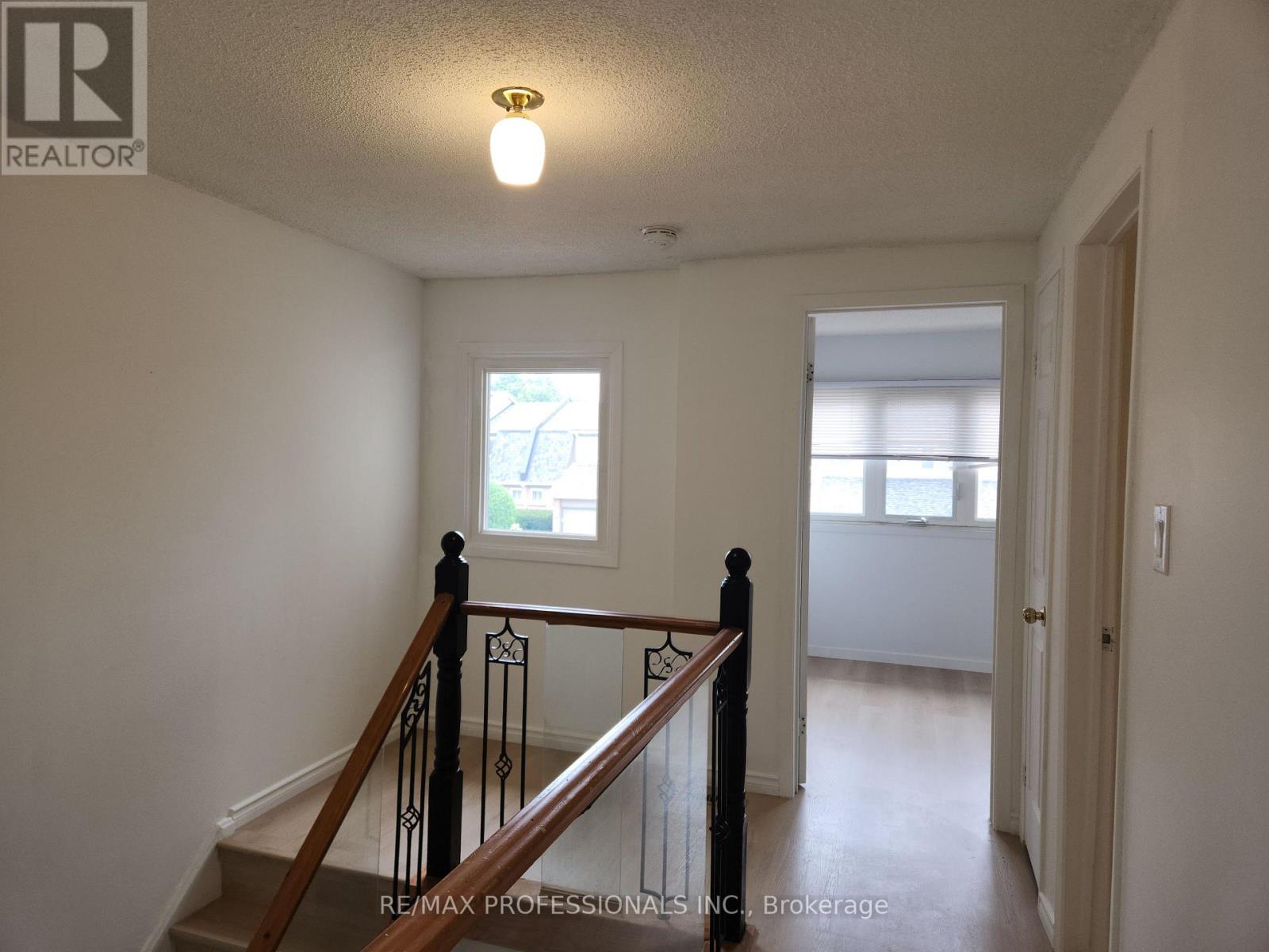 31 Upper - 3079 Fifth Line W, Mississauga, Ontario  L5L 3T1 - Photo 22 - W13744424