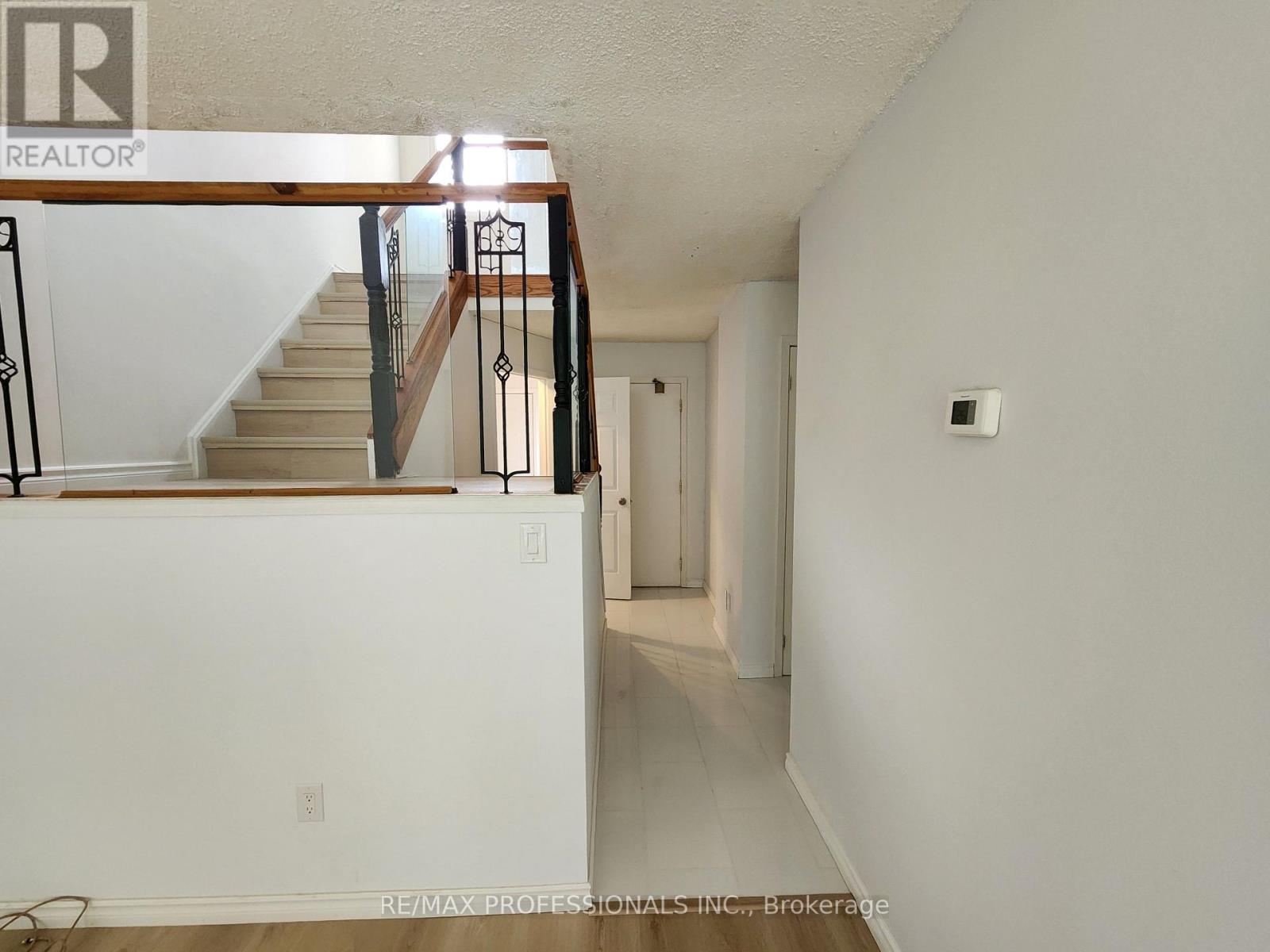31 Upper - 3079 Fifth Line W, Mississauga, Ontario  L5L 3T1 - Photo 9 - W13744424