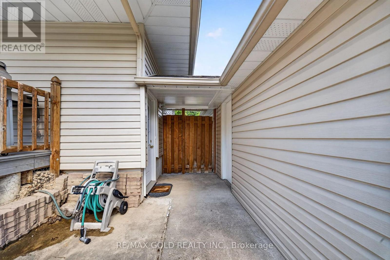 29 Treleaven Drive, Brampton, Ontario  L6Y 1X7 - Photo 37 - W13744428