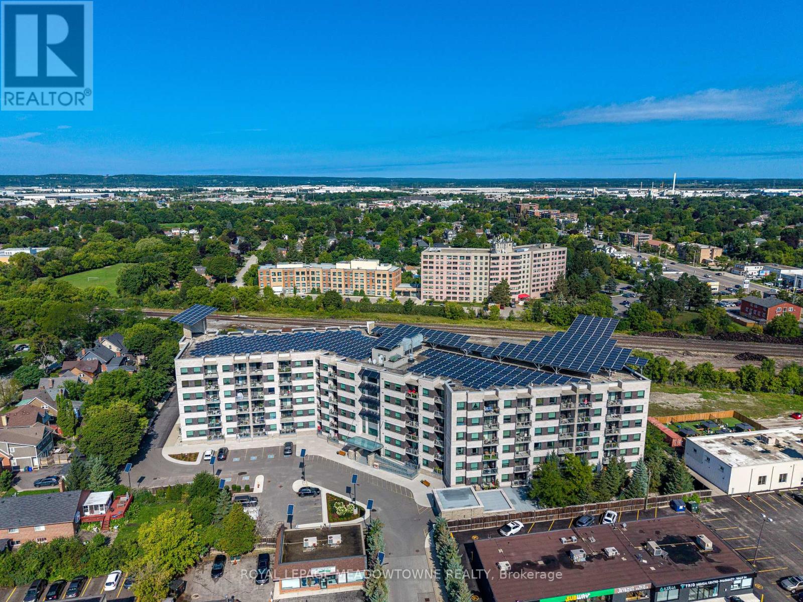 313 - 383 MAIN STREET E, Milton, Ontario
