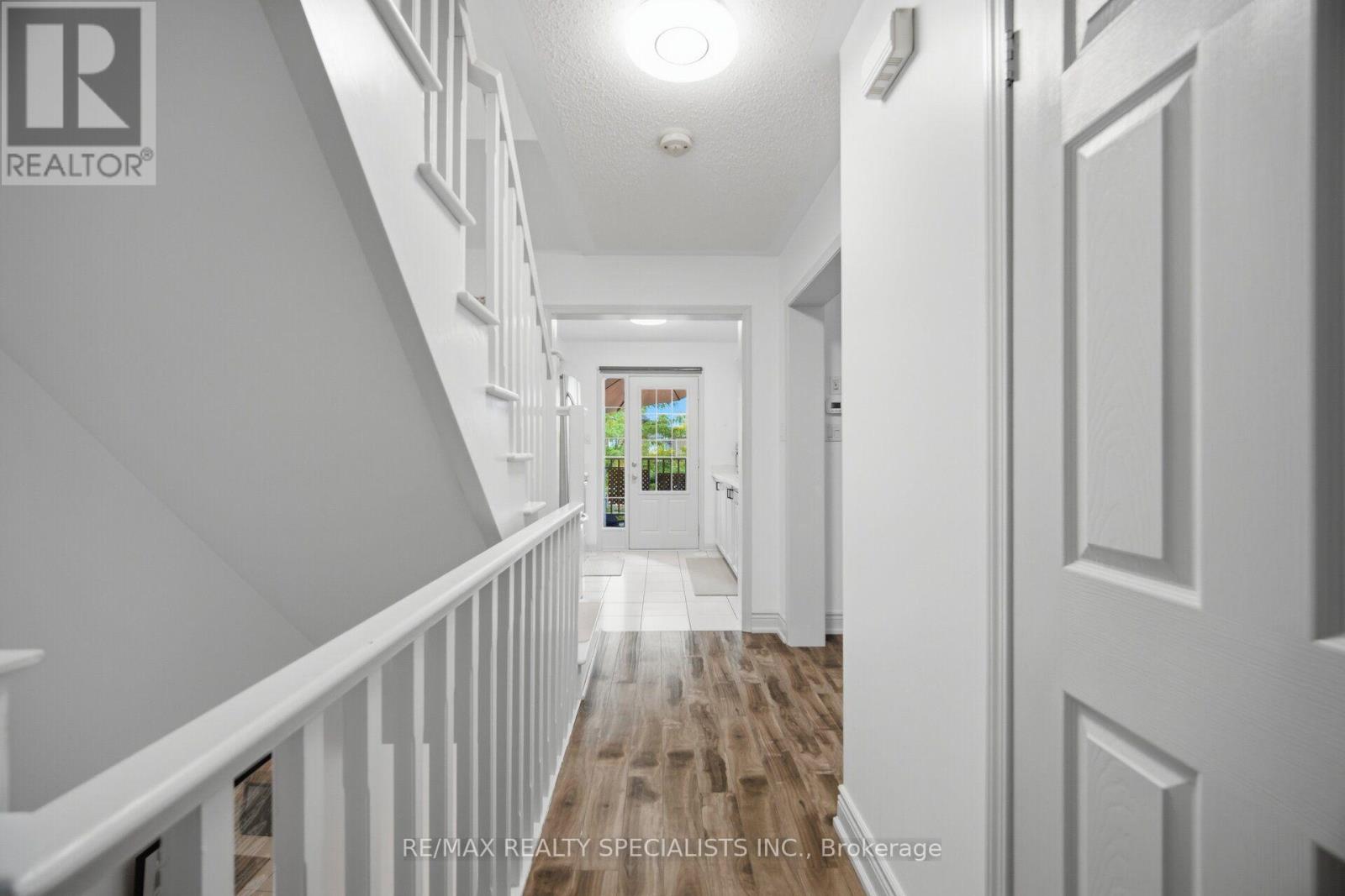 220 Mortimer Crescent, Milton, Ontario  L9T 8N8 - Photo 10 - W13744454