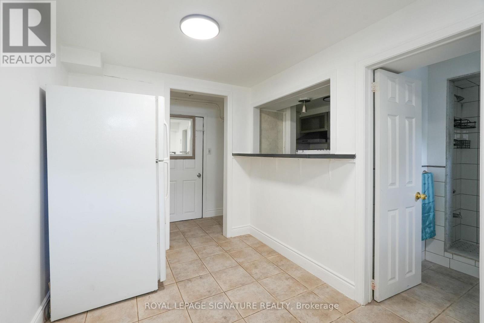 674 Abana Road, Mississauga, Ontario  L5A 1H4 - Photo 12 - W13744488