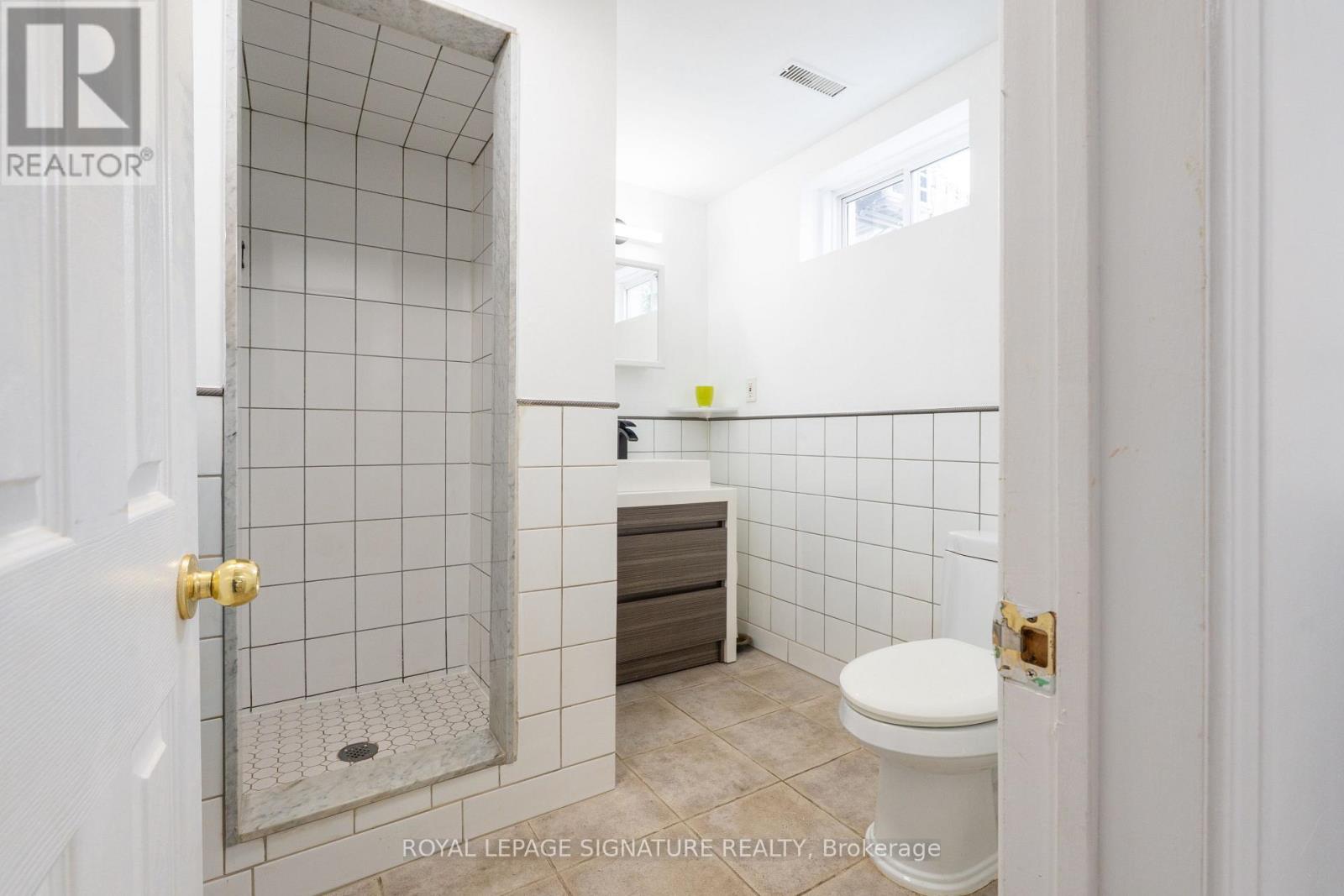 674 Abana Road, Mississauga, Ontario  L5A 1H4 - Photo 6 - W13744488