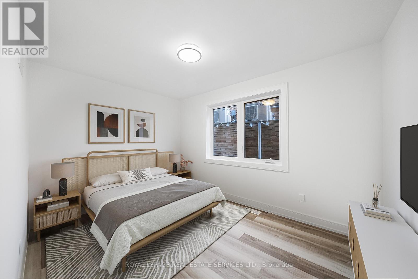 50 Arcadian Circle, Toronto, Ontario  M8W 2Y9 - Photo 11 - W13744530