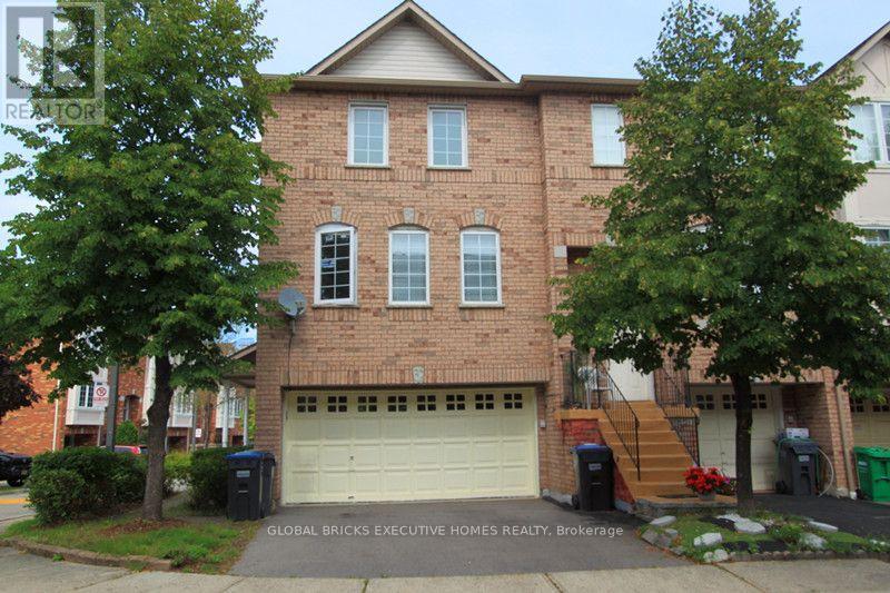111 - 80 ACORN PLACE, Mississauga, Ontario