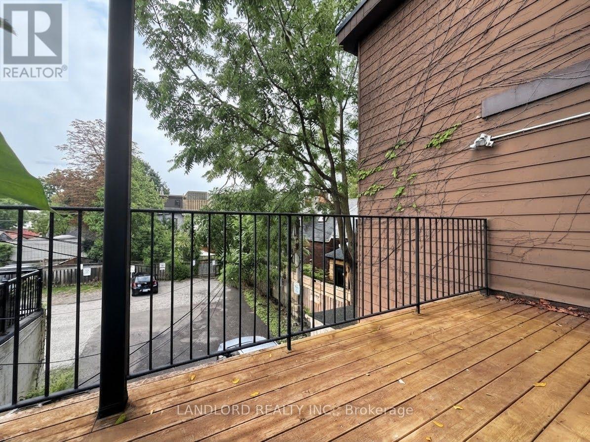 2 - 73 Roncesvalles Avenue, Toronto, Ontario  M6R 2K6 - Photo 4 - W13550692
