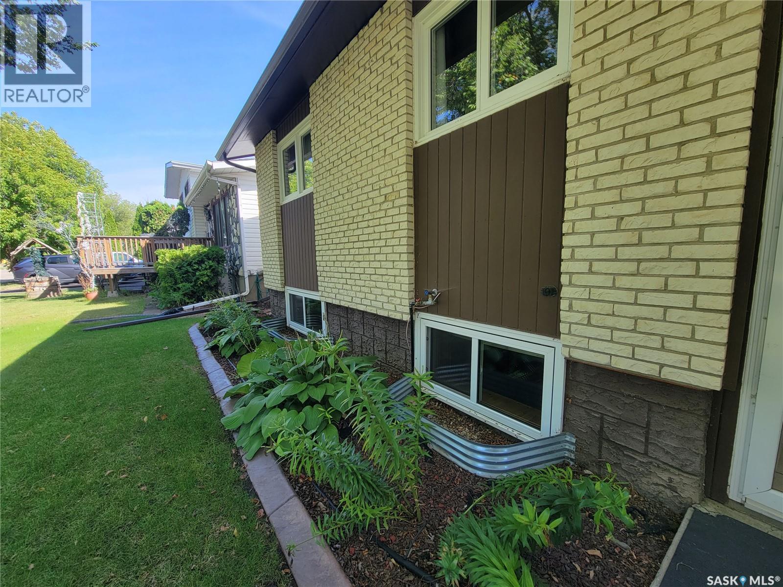 2212 95th Street, North Battleford, Saskatchewan  S9A 3K5 - Photo 39 - SK047485