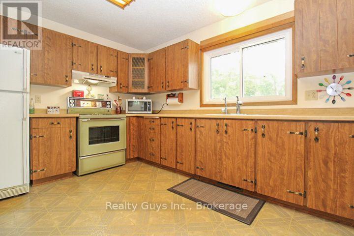 72 Shelter Bay Street, Kawartha Lakes, Ontario  K0L 2W0 - Photo 7 - X13744676