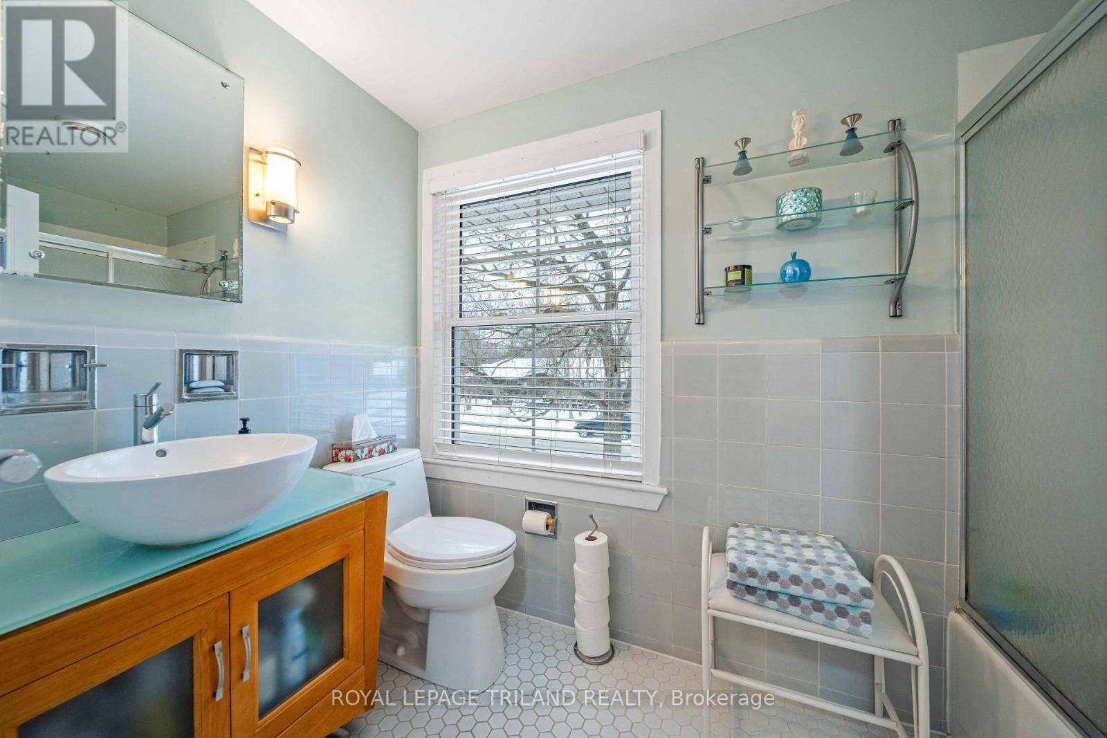 1104 The Parkway, London East, Ontario  N6A 2X3 - Photo 32 - X13744778