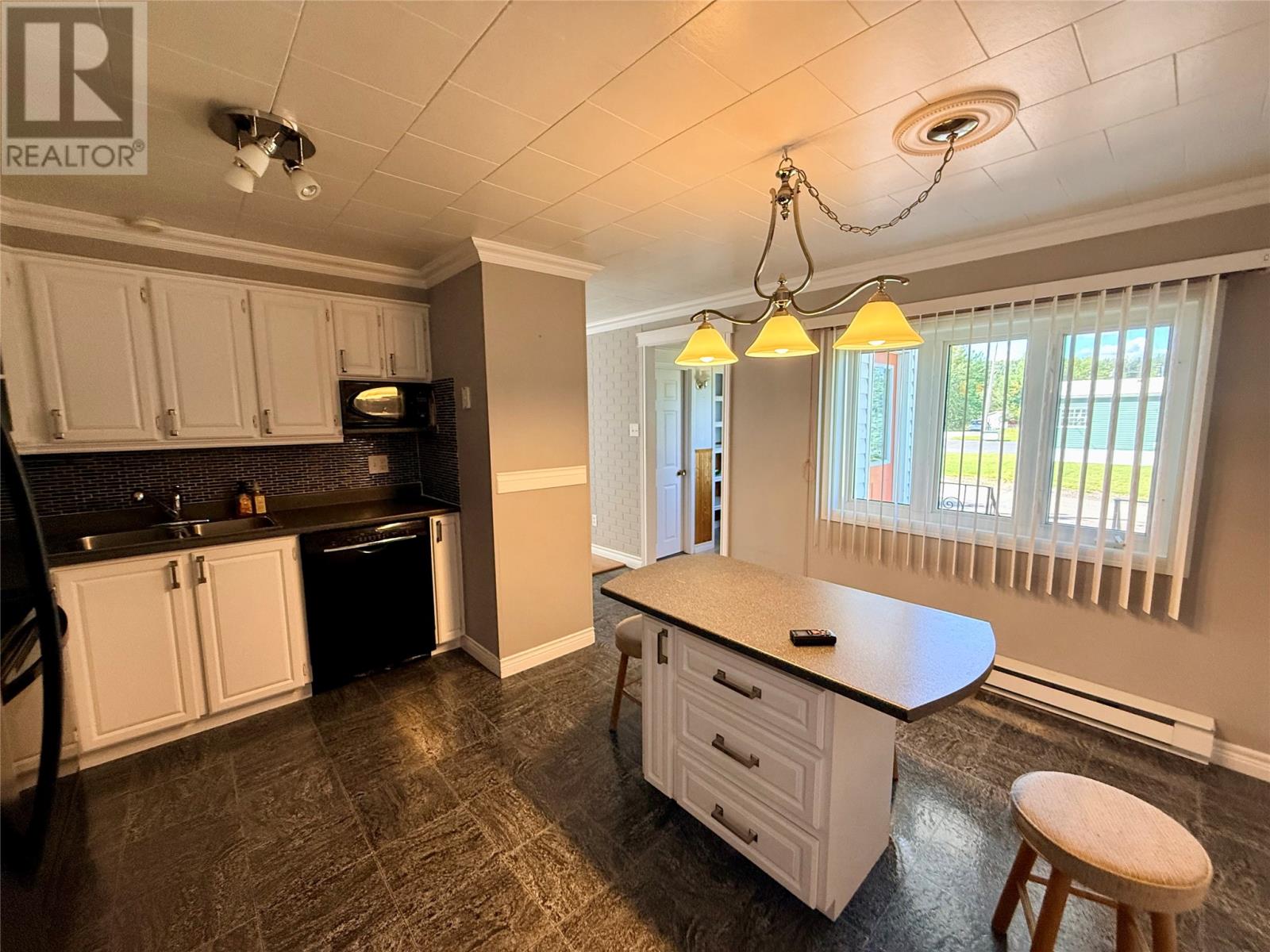 54 PREMIER Drive, South Brook — photo 19
