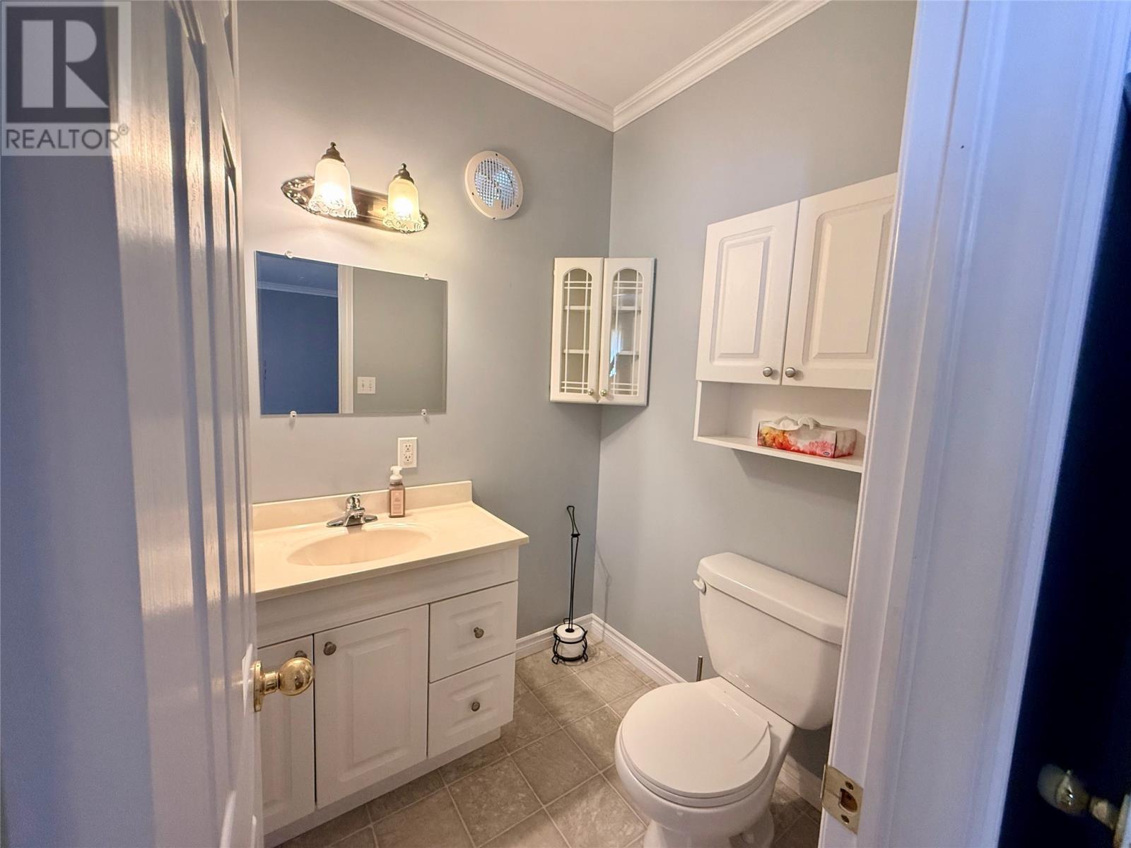 54 PREMIER Drive, South Brook — photo 44