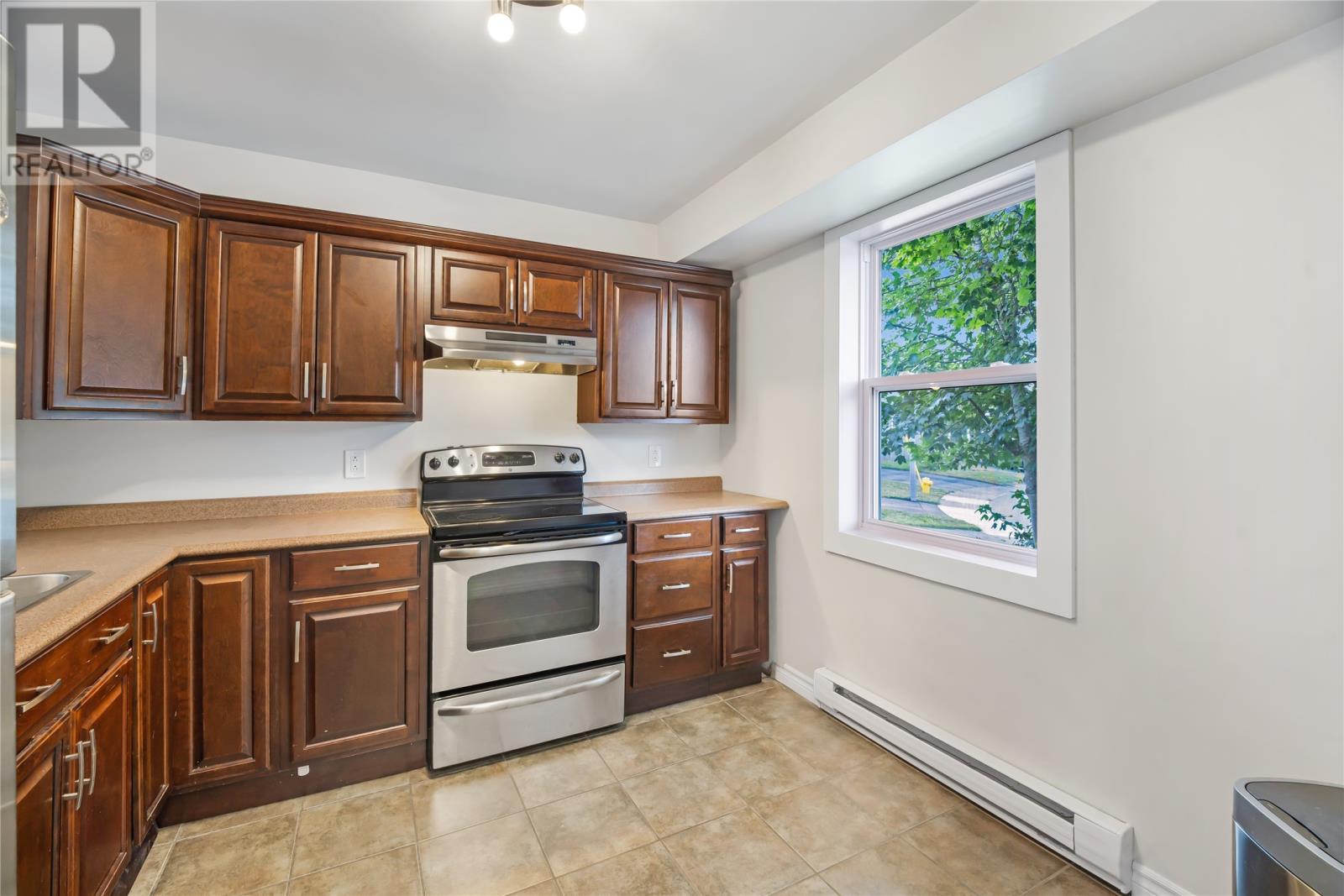39 Browne Crescent, St. John's — photo 2