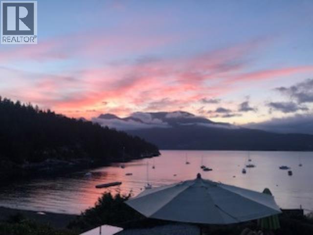 433 Senator Place, Bowen Island, British Columbia  V0N 1G1 - Photo 2 - R3137278