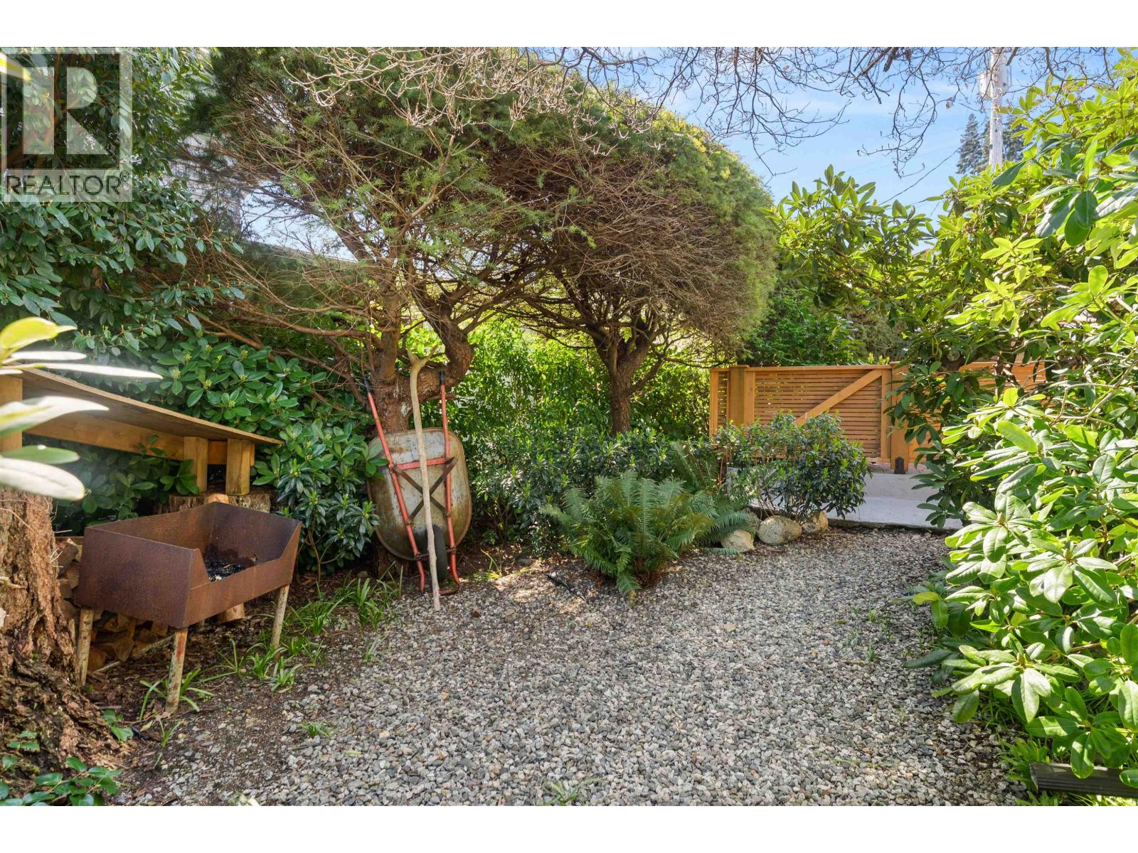433 Senator Place, Bowen Island, British Columbia  V0N 1G1 - Photo 32 - R3137278