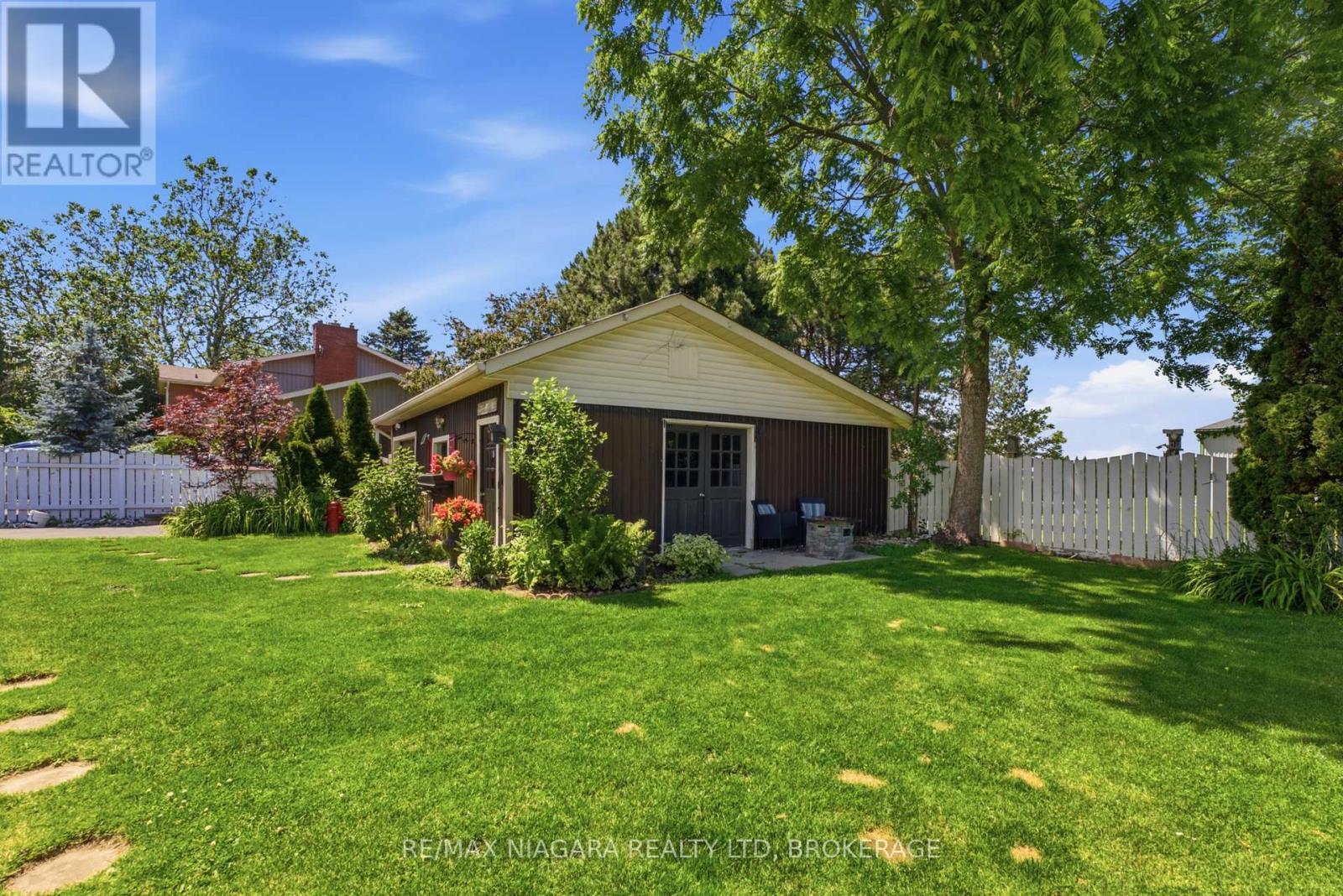 1042 Lakeshore Road W, St. Catharines, Ontario  L2R 6P9 - Photo 28 - X13744688
