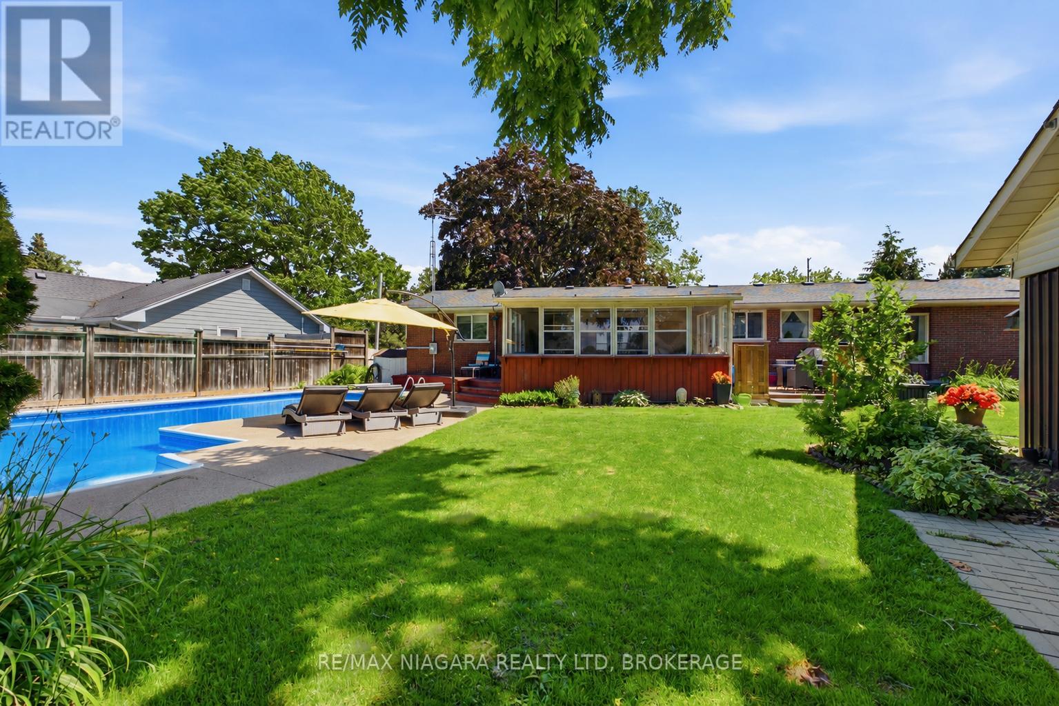 1042 Lakeshore Road W, St. Catharines, Ontario  L2R 6P9 - Photo 30 - X13744688