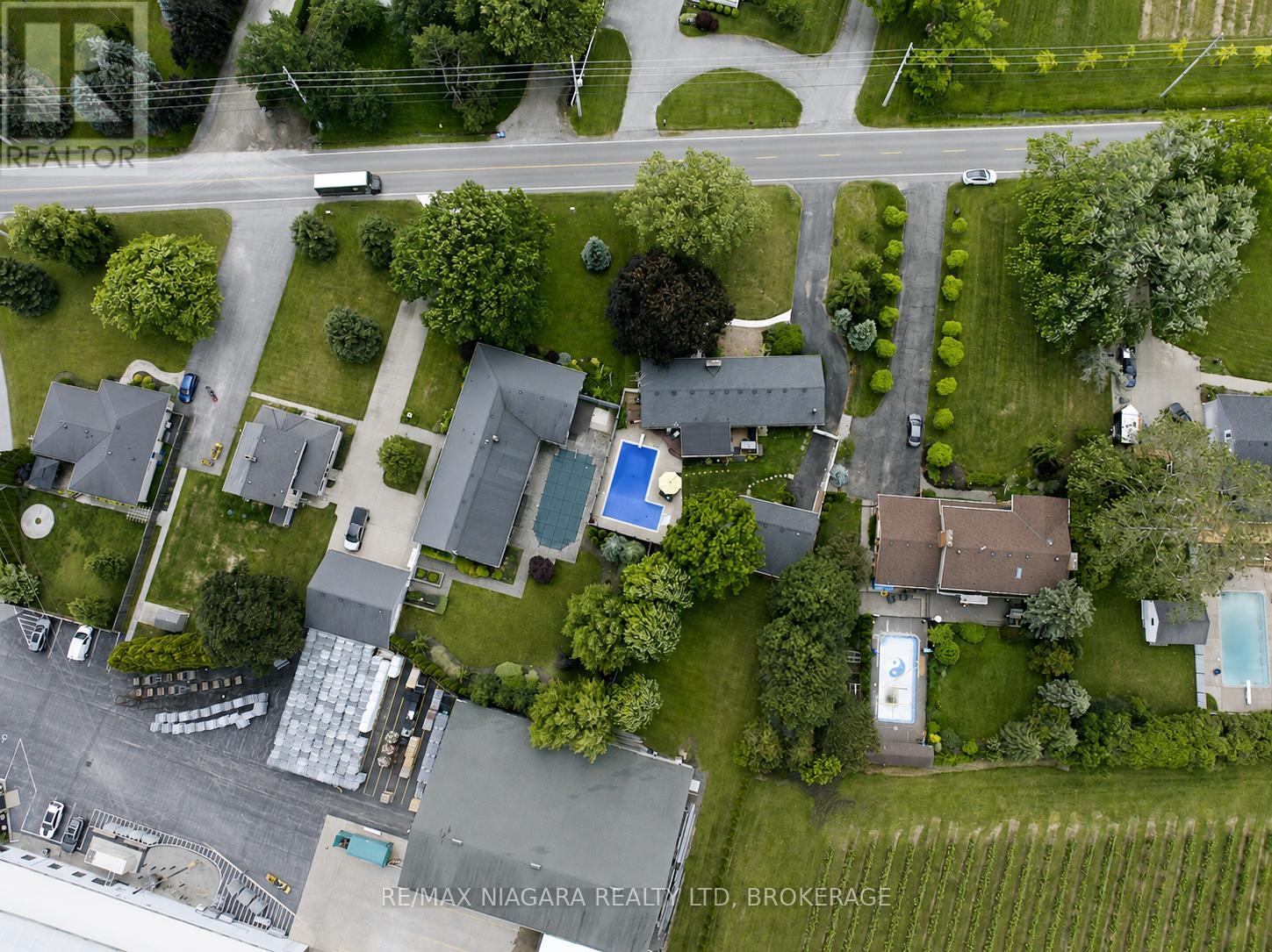 1042 Lakeshore Road W, St. Catharines, Ontario  L2R 6P9 - Photo 32 - X13744688