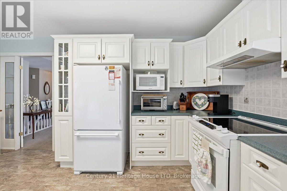 17 Oakridge Boulevard, Pelham, Ontario  L0S 1E5 - Photo 16 - X13744724