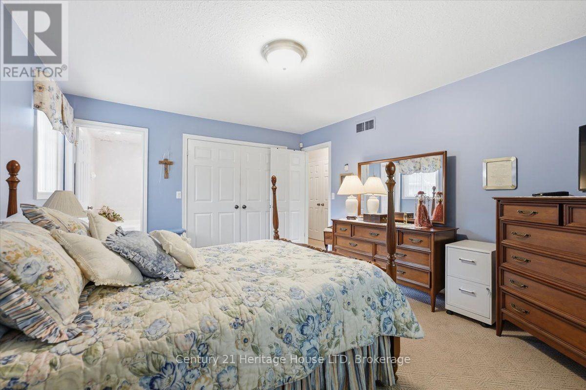 17 Oakridge Boulevard, Pelham, Ontario  L0S 1E5 - Photo 20 - X13744724