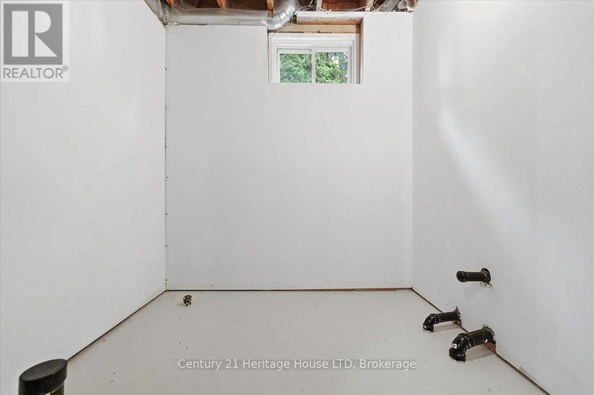 17 Oakridge Boulevard, Pelham, Ontario  L0S 1E5 - Photo 34 - X13744724
