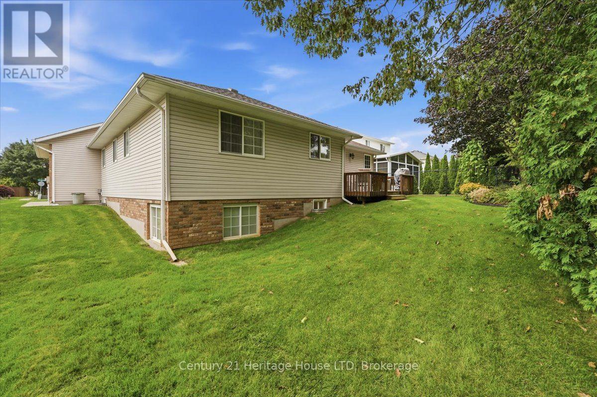 17 Oakridge Boulevard, Pelham, Ontario  L0S 1E5 - Photo 43 - X13744724