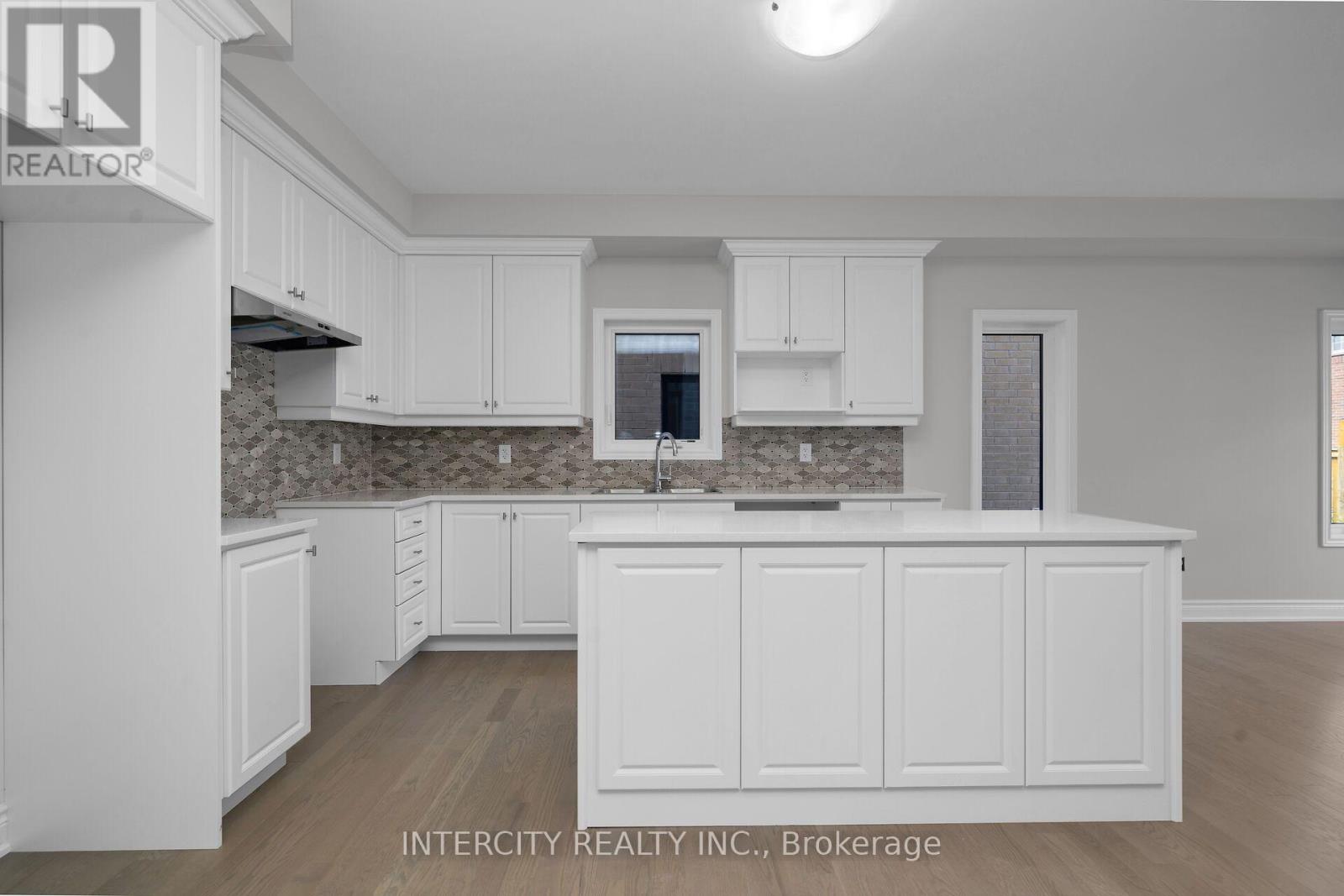 33 Ruby Lane, Halton Hills, Ontario  L7G 0H6 - Photo 7 - W13730984