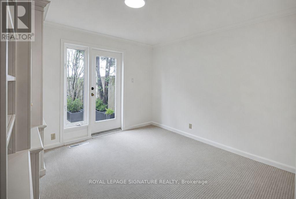 16 Burdock Lane, Toronto, Ontario M3C 2G5 - Photo 14 - C13743190