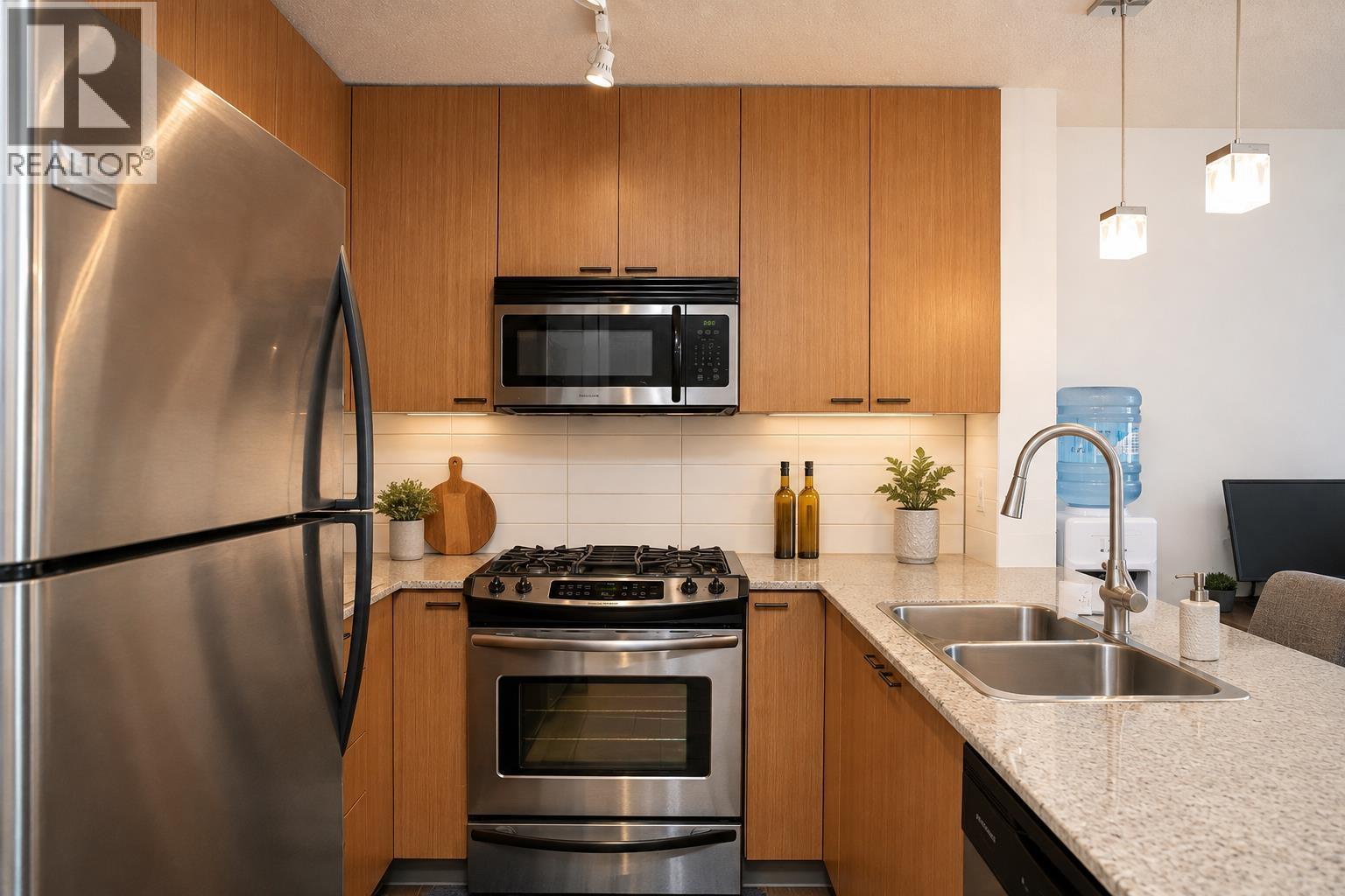 1006 39 Sixth Street, New Westminster, British Columbia  V3L 0B3 - Photo 7 - R3161541