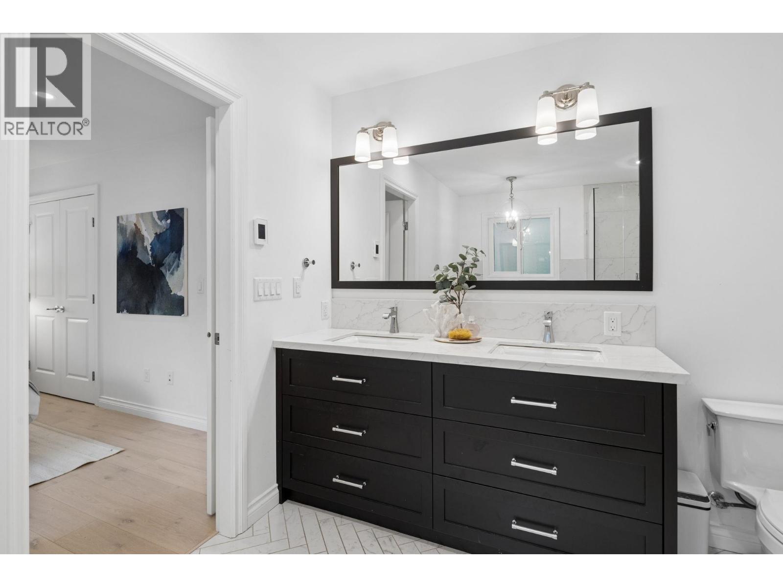 808 Signal Court, Coquitlam, British Columbia  V3J 7N7 - Photo 17 - R3161538