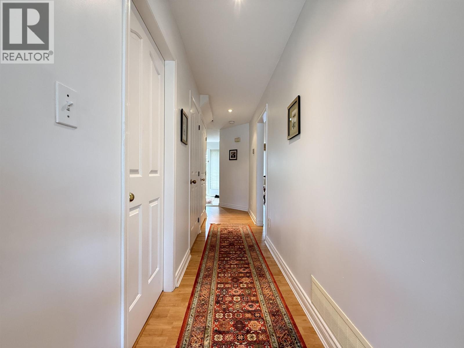 Main House 335 W 27th Street, North Vancouver, British Columbia  V7N 2H5 - Photo 14 - R3161533