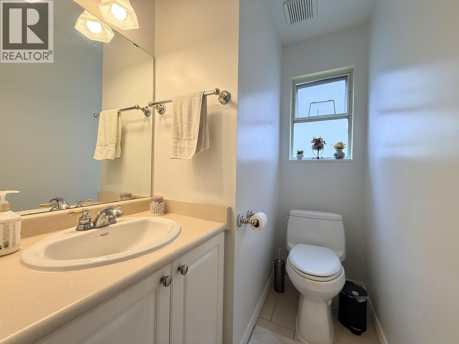 Main House 335 W 27th Street, North Vancouver, British Columbia  V7N 2H5 - Photo 15 - R3161533