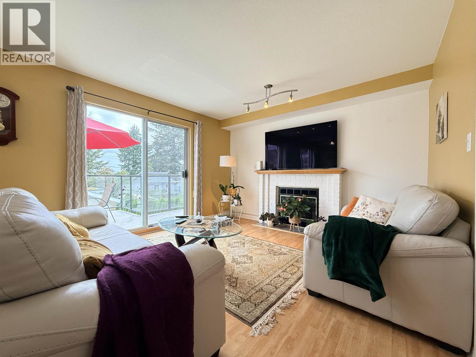 Main House 335 W 27th Street, North Vancouver, British Columbia  V7N 2H5 - Photo 9 - R3161533