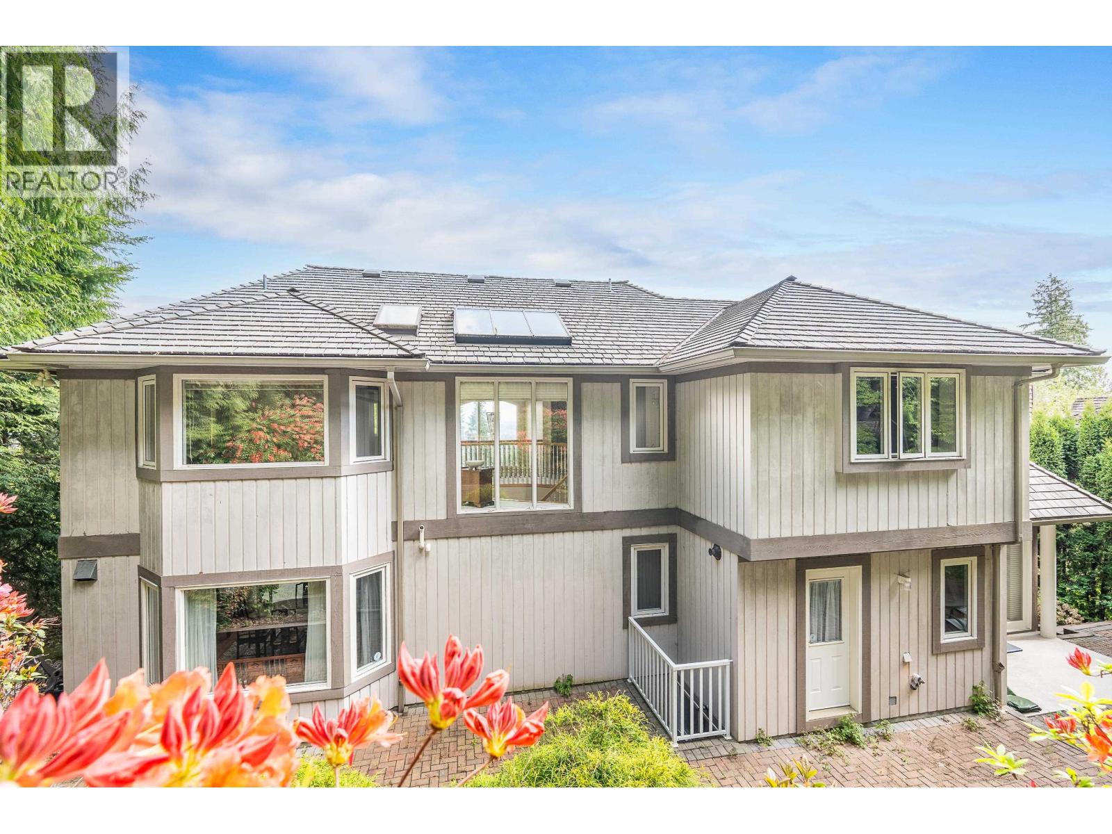 4153 Quarry Court, North Vancouver, British Columbia  V7K 3C3 - Photo 39 - R3161516