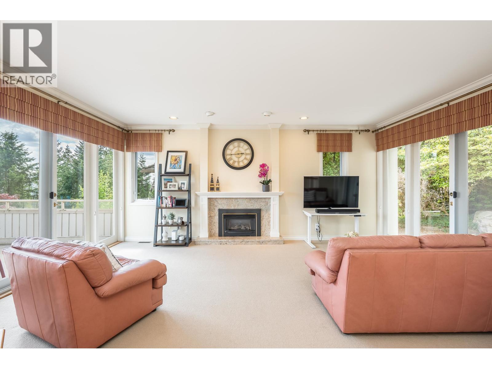 4153 Quarry Court, North Vancouver, British Columbia  V7K 3C3 - Photo 10 - R3161516