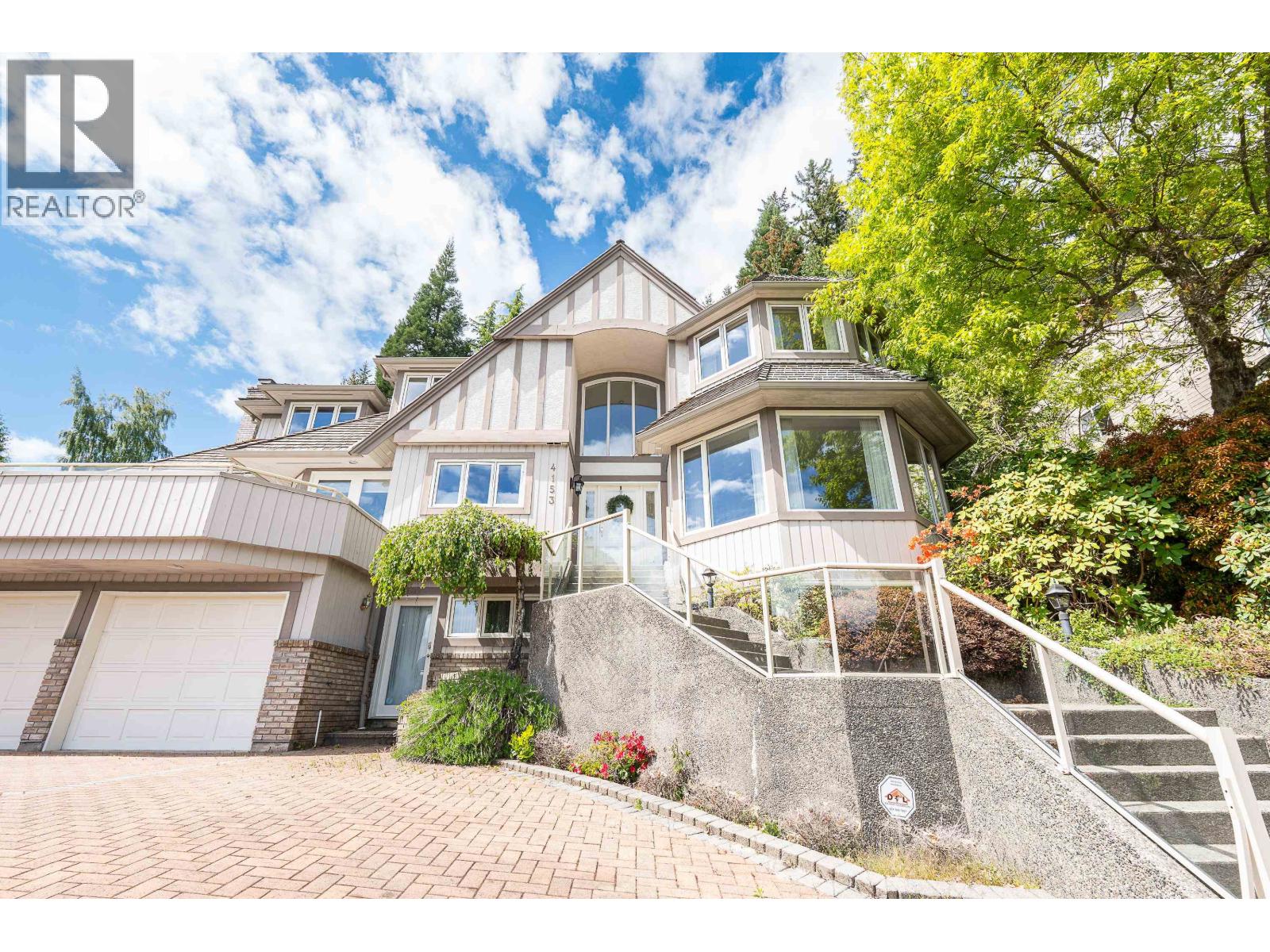 4153 Quarry Court, North Vancouver, British Columbia  V7K 3C3 - Photo 2 - R3161516