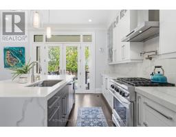130 EDGECROFT ROAD, Toronto, Ontario